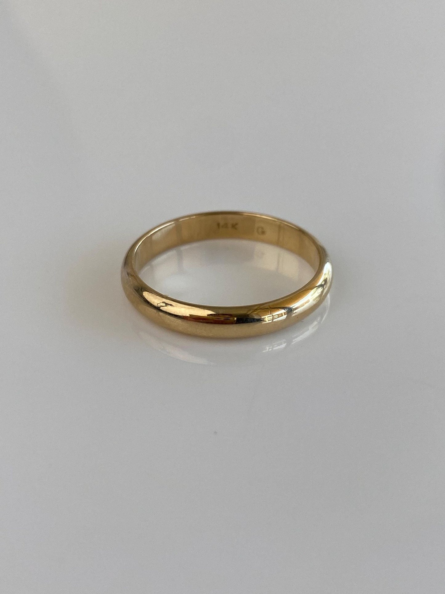 Vintage Solid 14k Yellow Gold Ring Band - Size 10