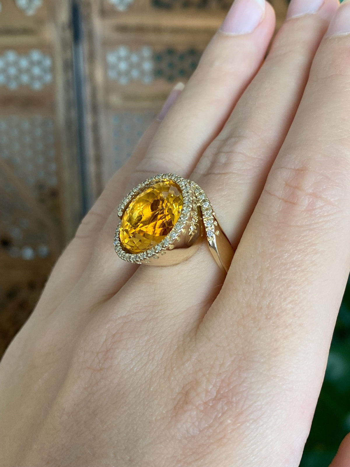 Vintage Solid 14k Yellow Gold Diamond Halo Citrine Ring - Size 7.25