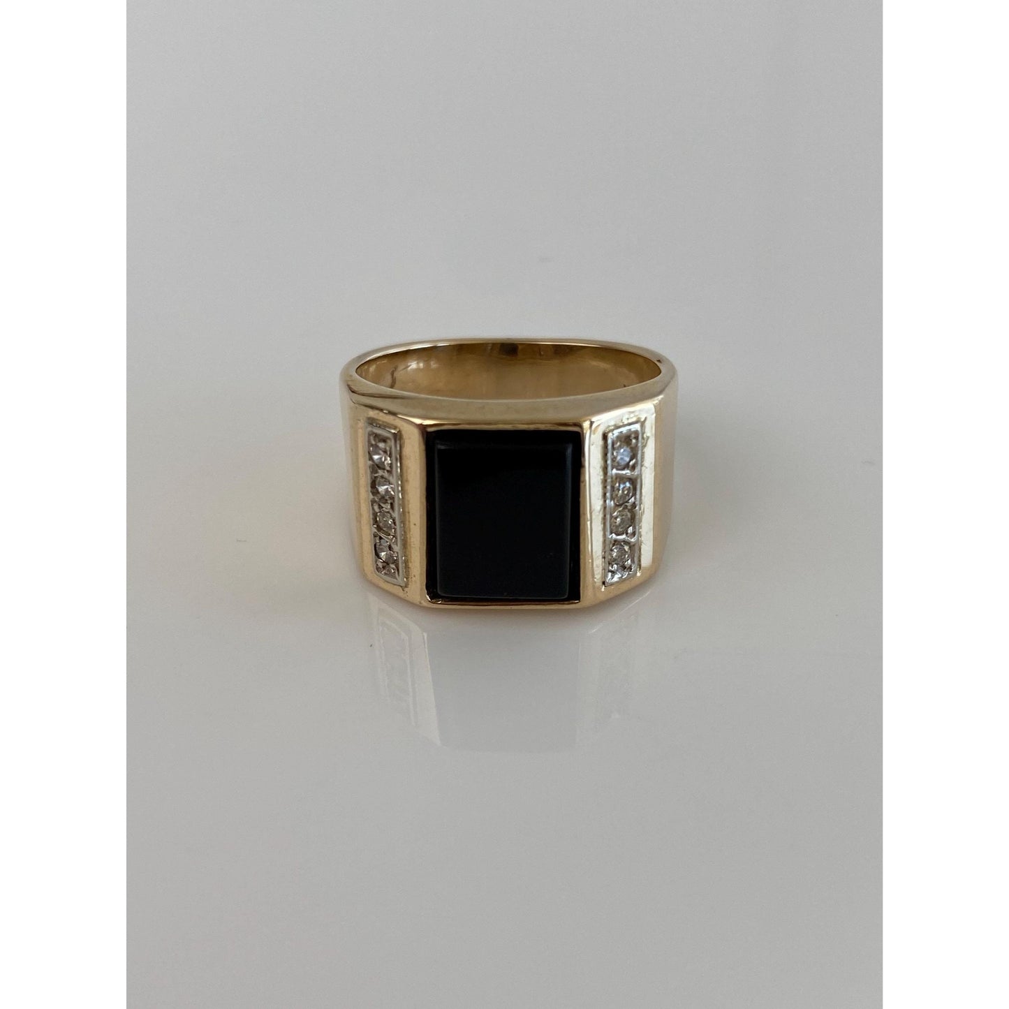 Vintage Solid 10k Yellow Gold Onyx & Diamond Ring - Size 7.5