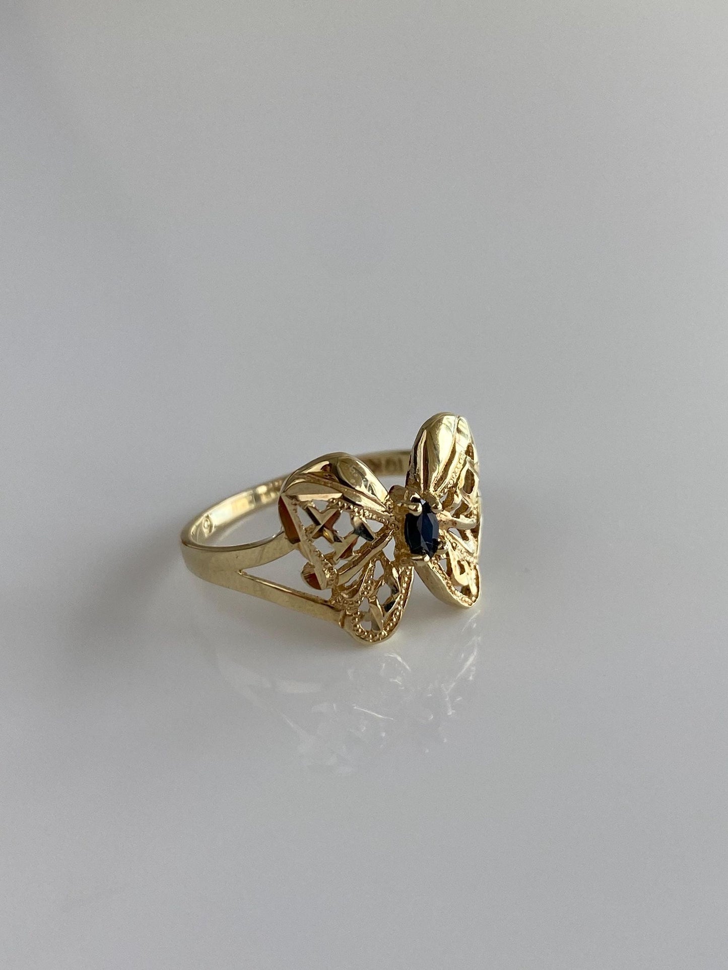 Vintage Solid 10k Yellow Gold Blue Sapphire Diamond Cut Butterfly Ring - Size 6.75