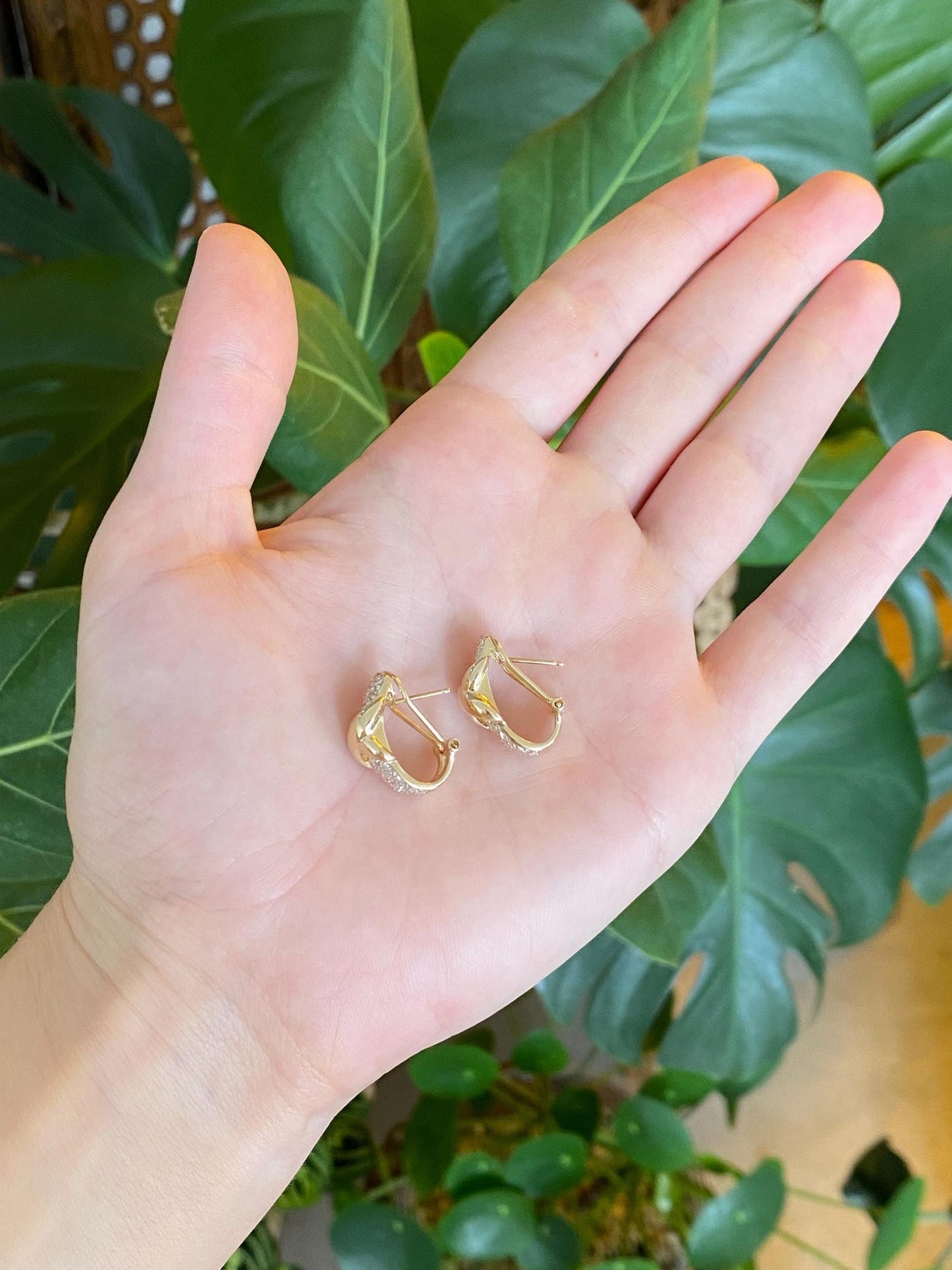 Vintage Solid 14k Yellow Gold Diamond Drop Earrings
