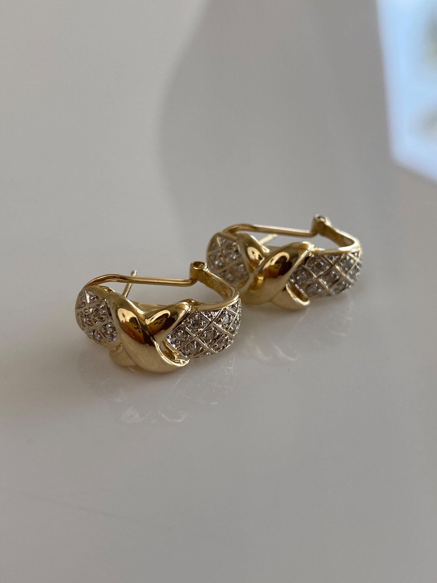 Vintage Solid 14k Yellow Gold Diamond Drop Earrings