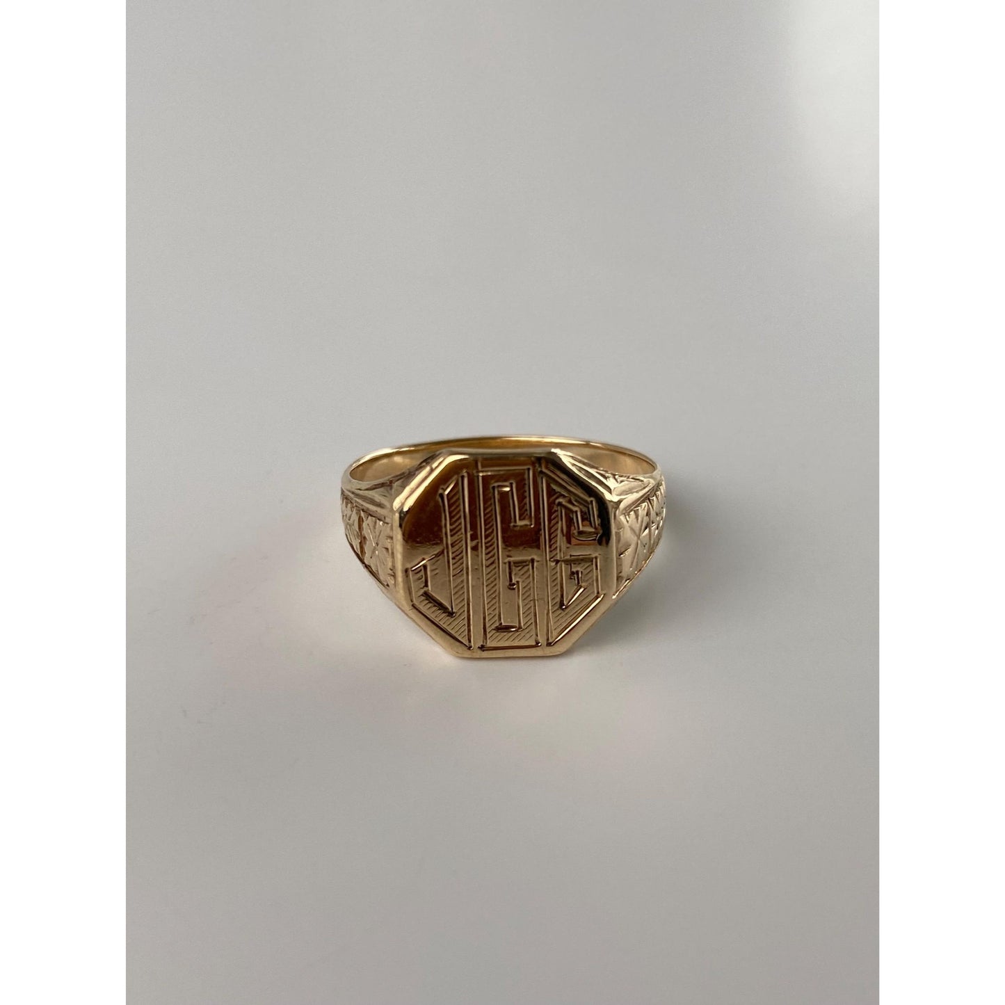 Vintage Solid 10k Yellow Gold Monogram JGC Pattern Signet Ring - Size 6.75