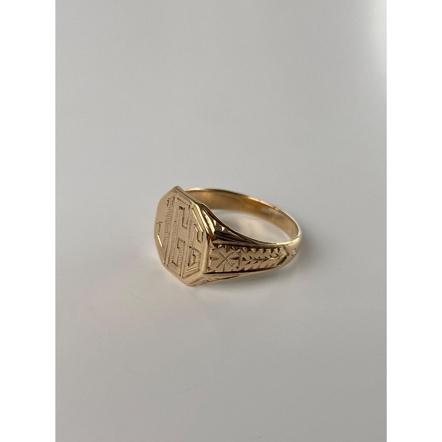 Vintage Solid 10k Yellow Gold Monogram JGC Pattern Signet Ring - Size 6.75