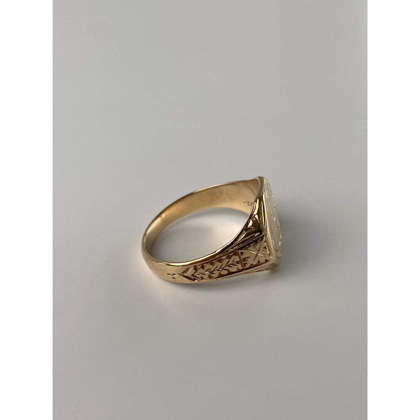 Vintage Solid 10k Yellow Gold Monogram JGC Pattern Signet Ring - Size 6.75