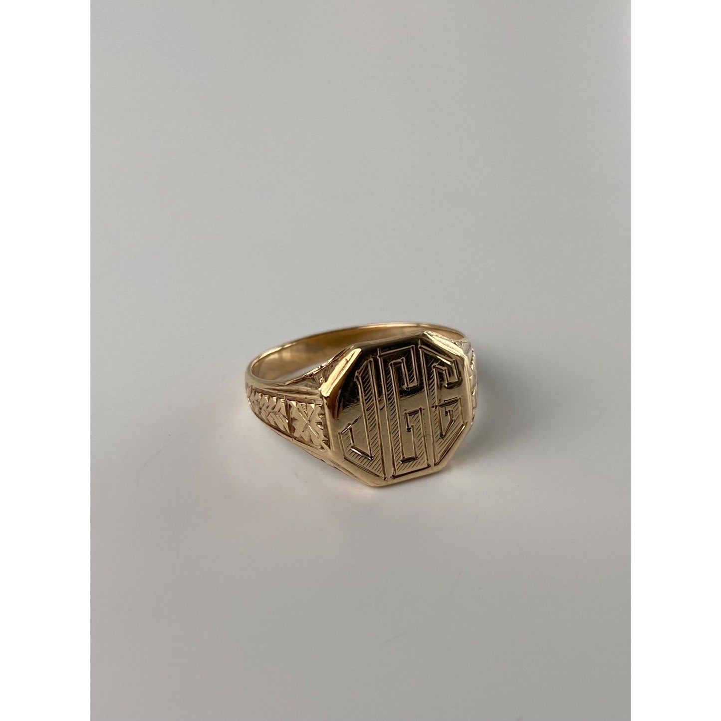 Vintage Solid 10k Yellow Gold Monogram JGC Pattern Signet Ring - Size 6.75