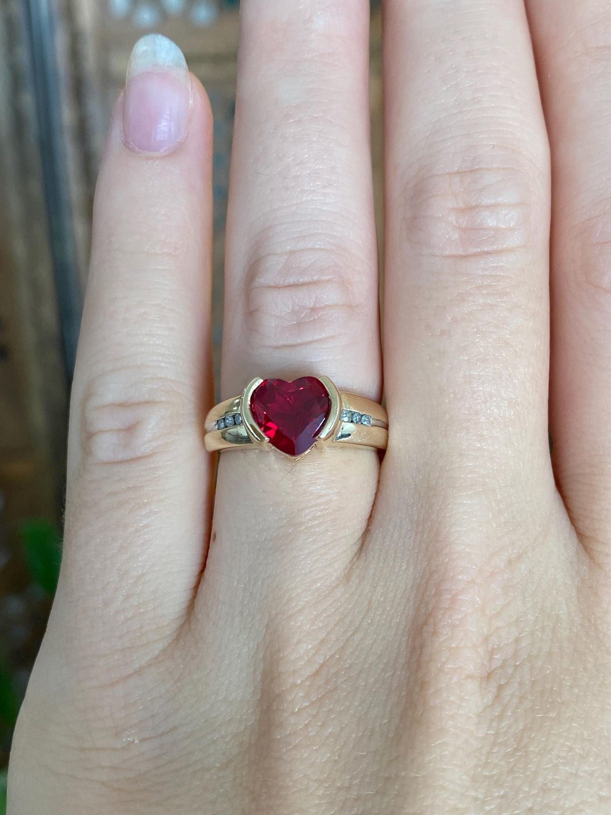 Vintage Solid 10k Yellow Gold Ruby Heart Diamonds Ring - Size 5.75