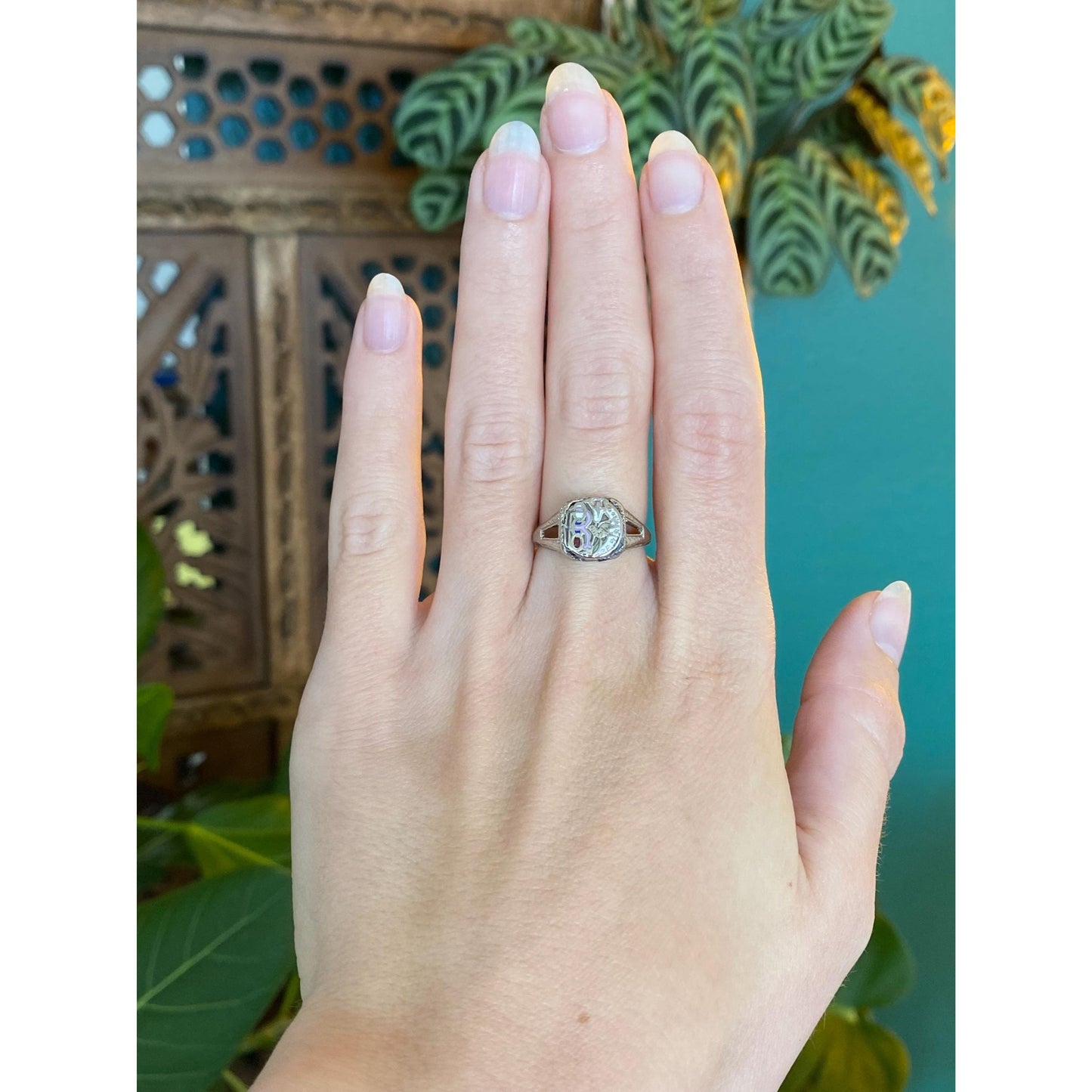 Vintage Solid 18k White Gold Enamel Art Deco Ring - Size 5.75