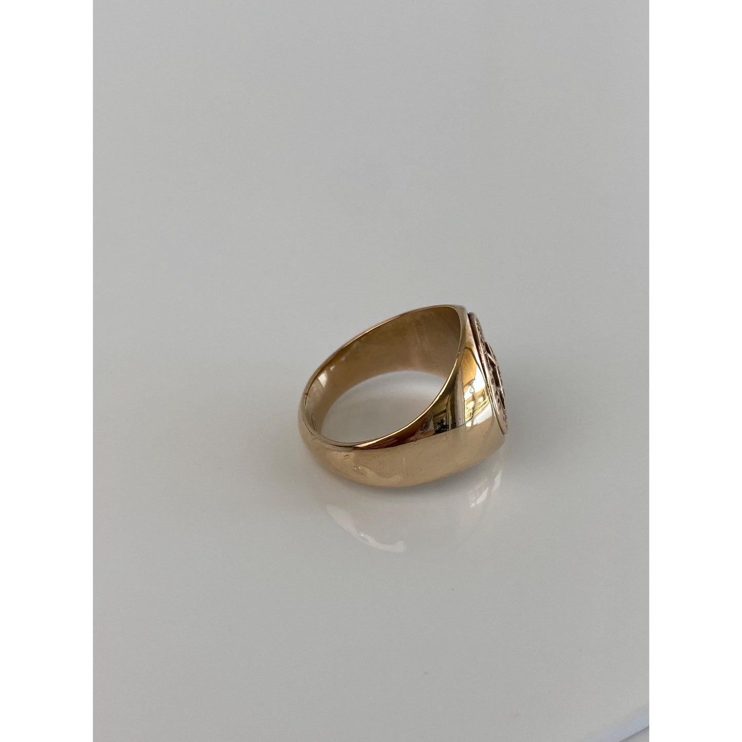 Vintage Solid 10k Rosey Gold Class Signet Ring - Size 3.5