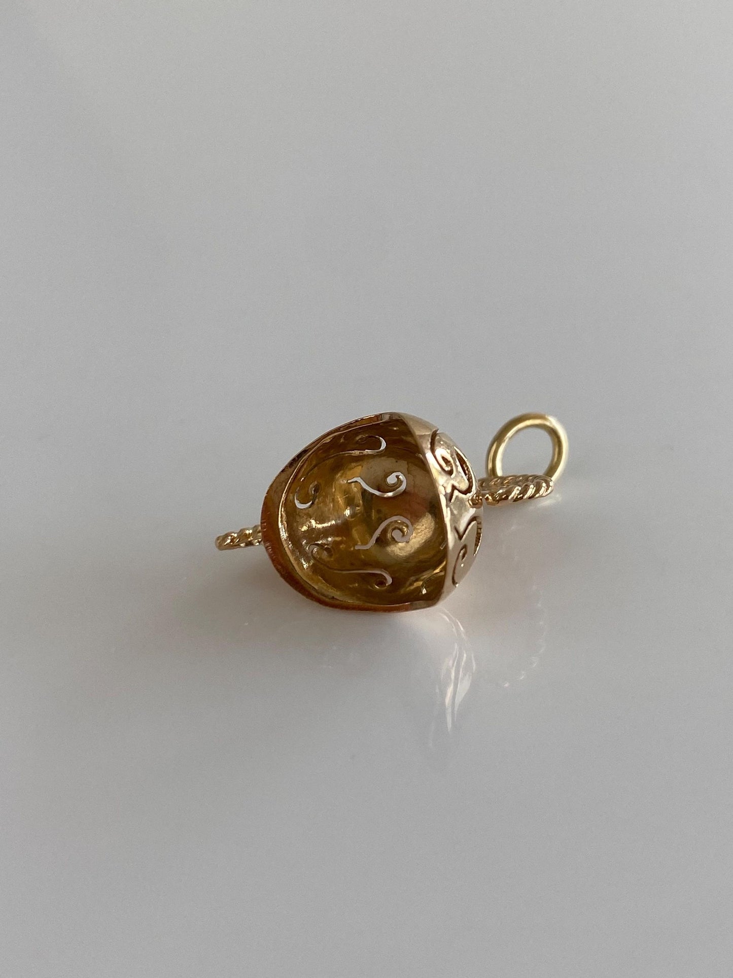 Vintage Solid 18k Yellow Gold Roman Helmet Charm