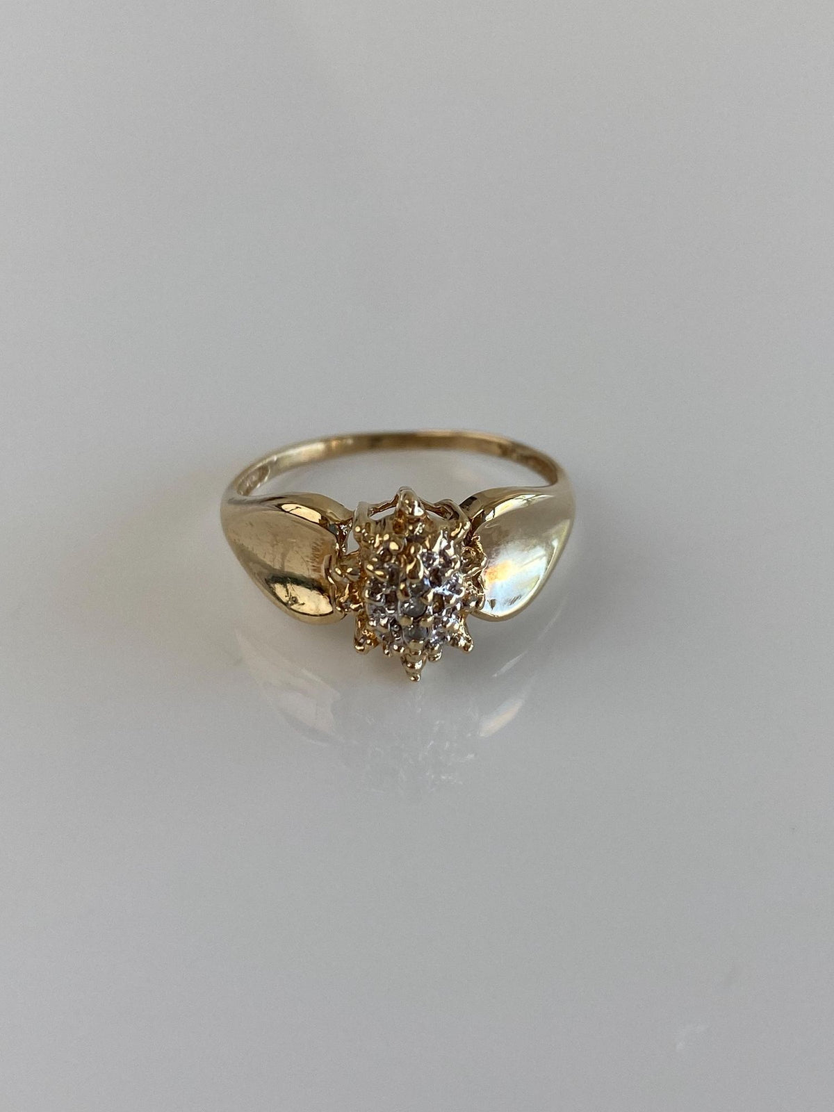 Vintage Solid 10k Yellow Gold Diamond Cluster Ring - Size 7.5