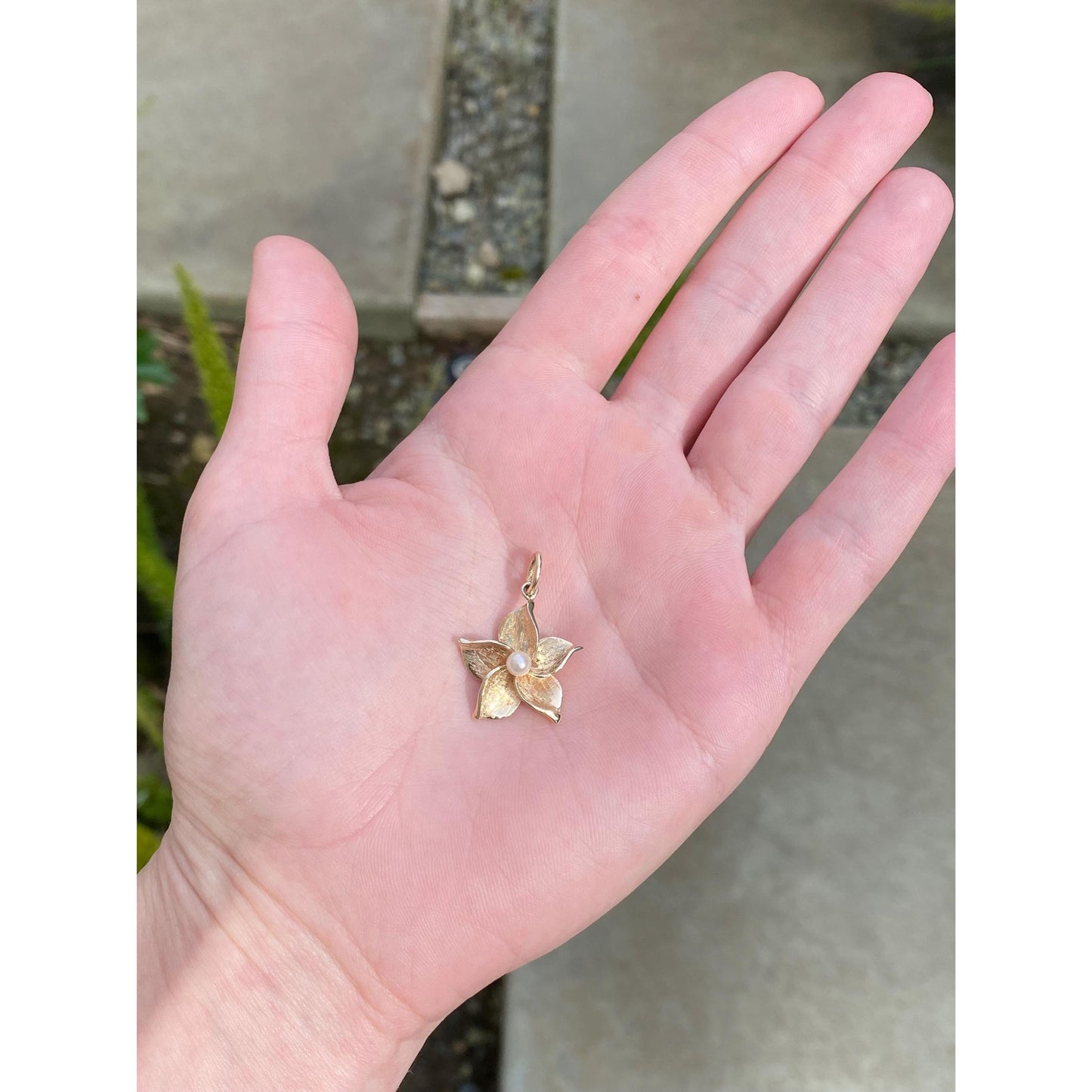 Solid 14k Yellow Gold Pearl Flower Charm