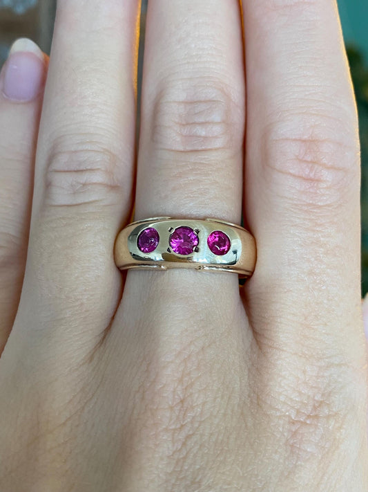 Vintage Solid 9k Yellow Gold Pink Sapphire Ring Band - Size 9.75