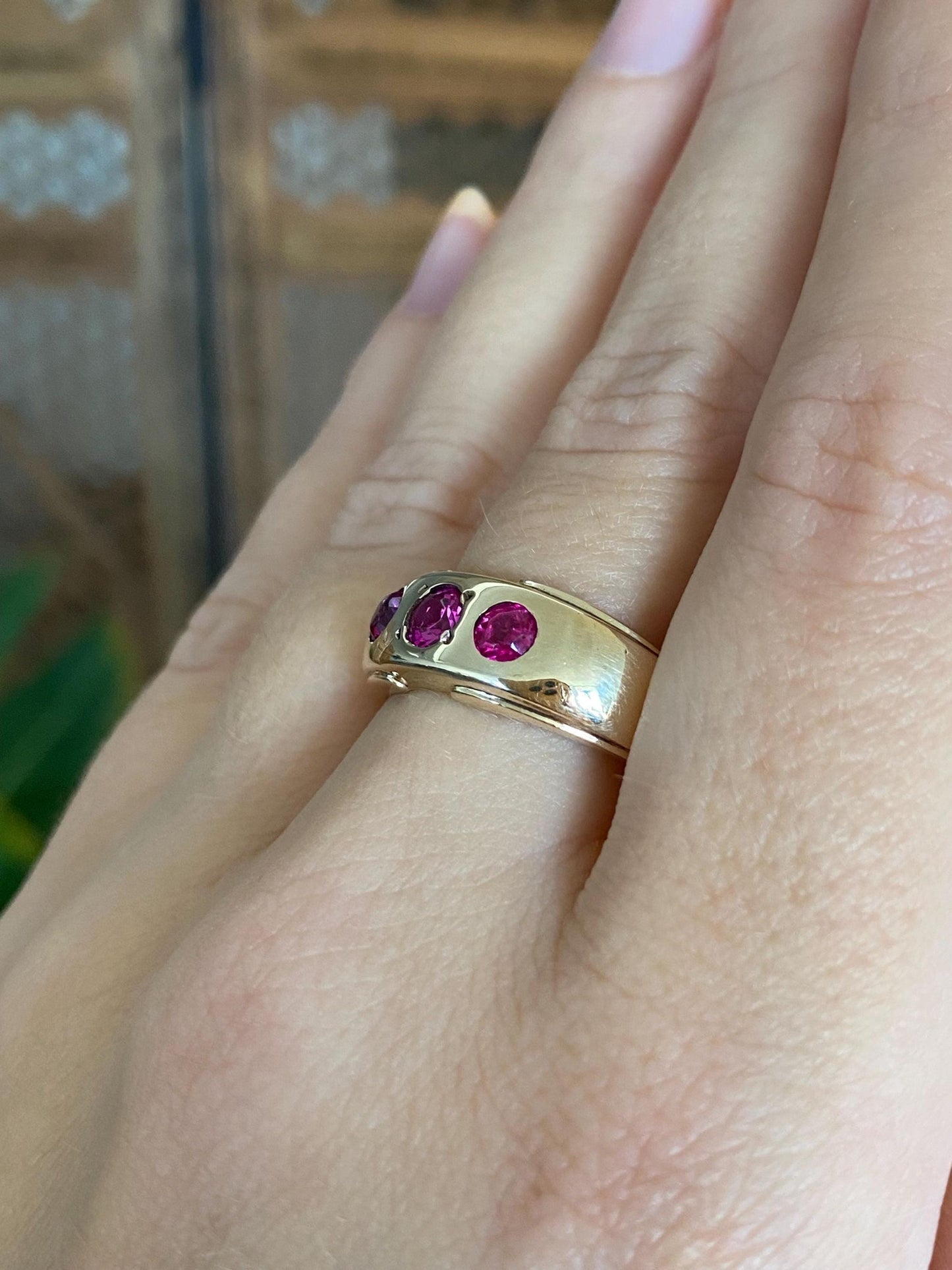 Vintage Solid 9k Yellow Gold Pink Sapphire Ring Band - Size 9.75