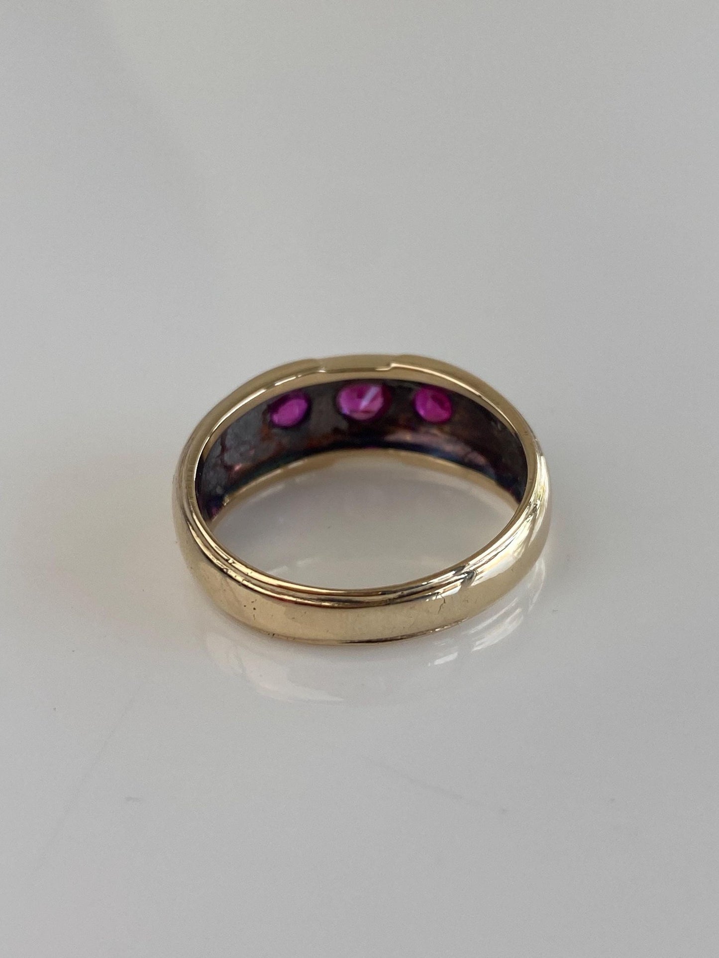 Vintage Solid 9k Yellow Gold Pink Sapphire Ring Band - Size 9.75