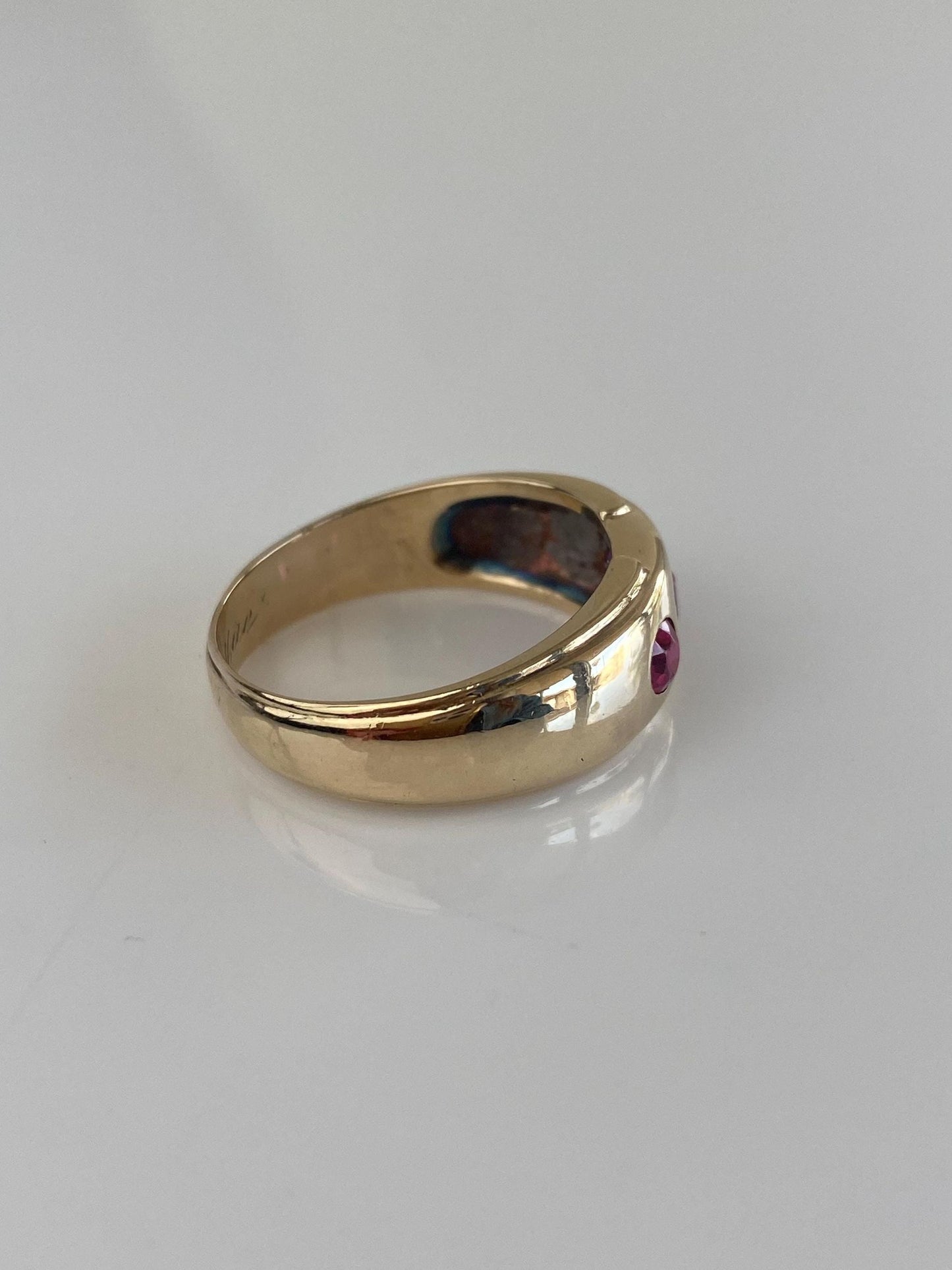 Vintage Solid 9k Yellow Gold Pink Sapphire Ring Band - Size 9.75