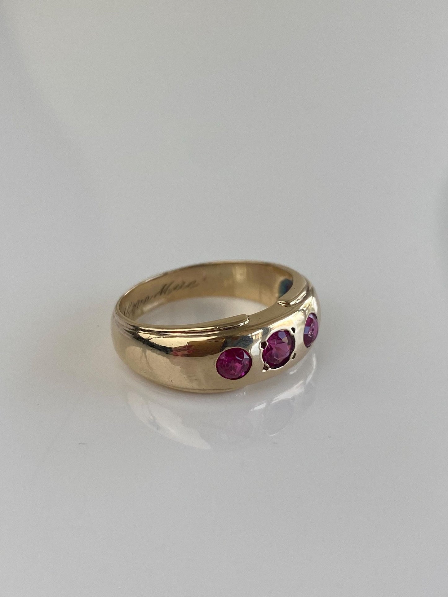 Vintage Solid 9k Yellow Gold Pink Sapphire Ring Band - Size 9.75