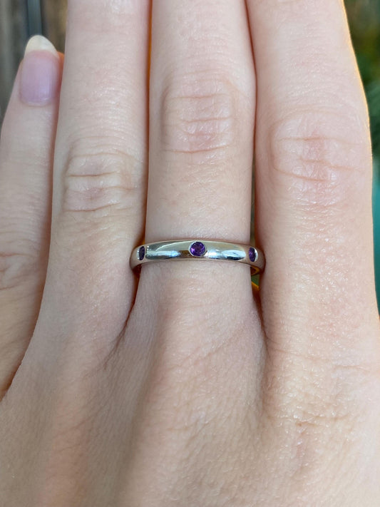 Vintage Solid 14k White Gold Amethyst Dotted Ring Band - Size 8