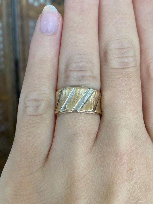 Vintage Solid 14k White & Yellow Gold Lined Ring Band - Size 5.75