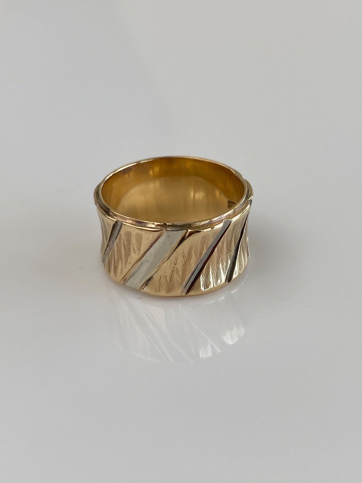 Vintage Solid 14k White & Yellow Gold Lined Ring Band - Size 5.75