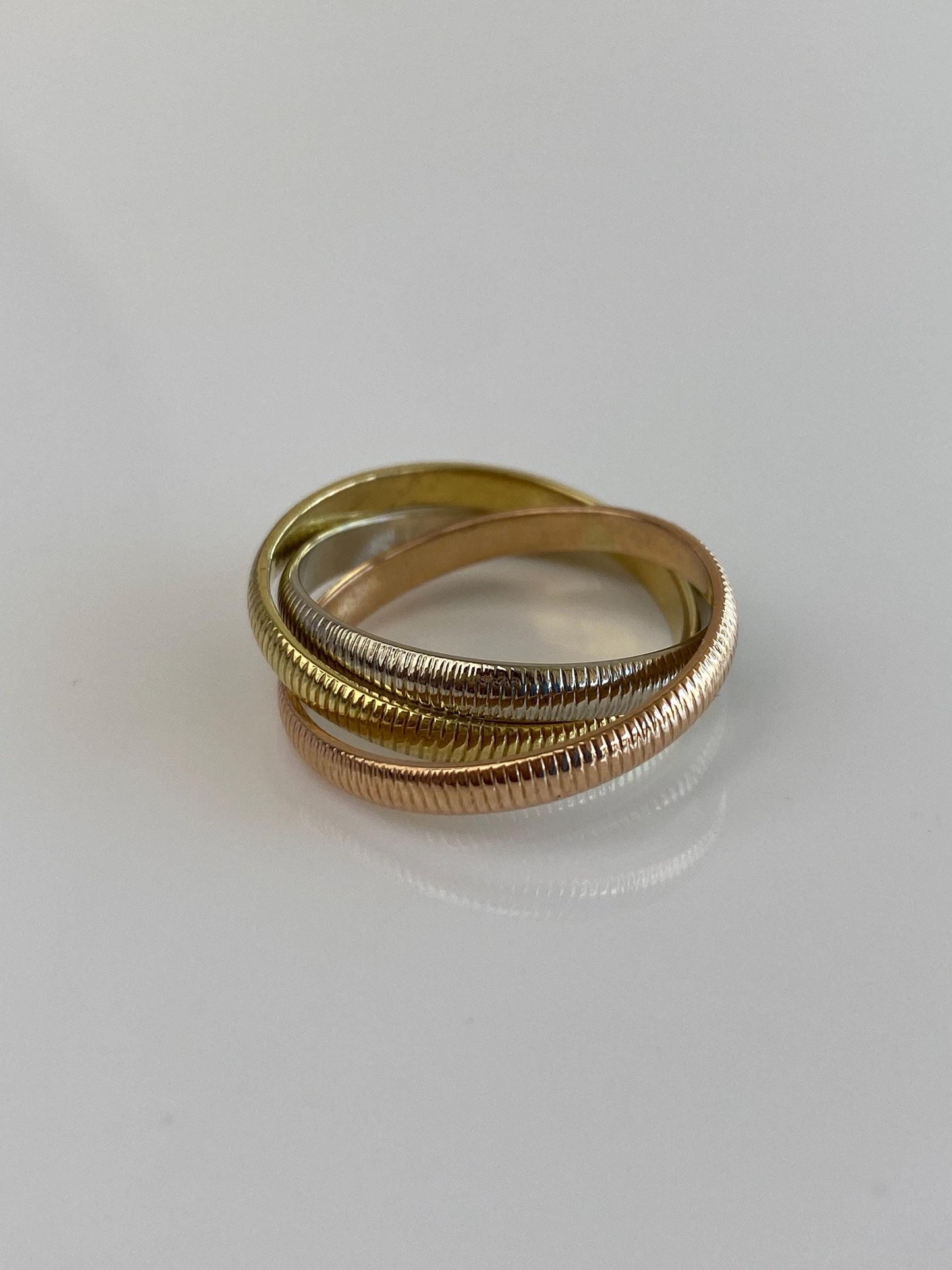 Vintage Solid 18k Tri Tone Gold Textured Rolling Ring Band - Size 7.75
