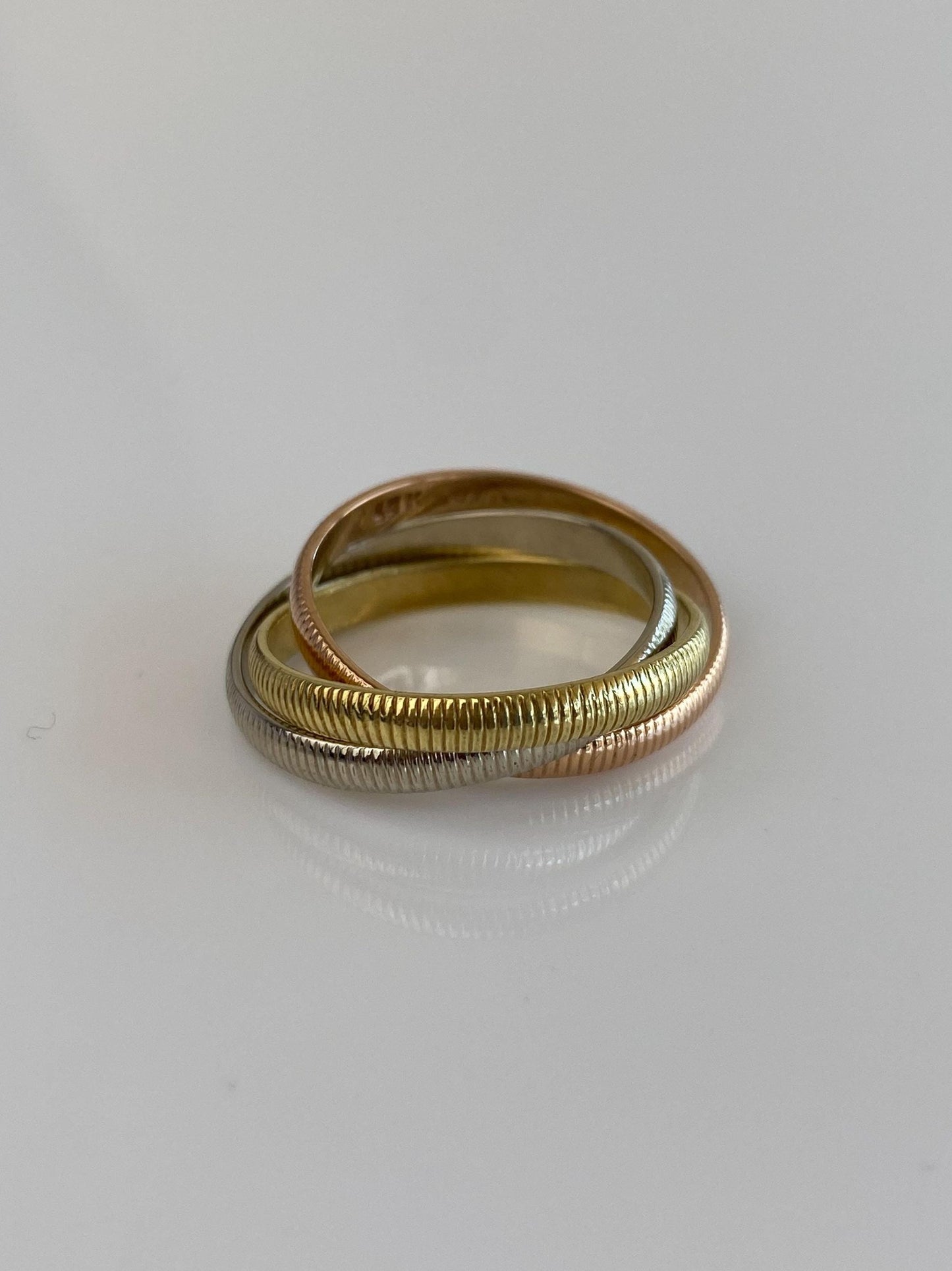 Vintage Solid 18k Tri Tone Gold Textured Rolling Ring Band - Size 7.75