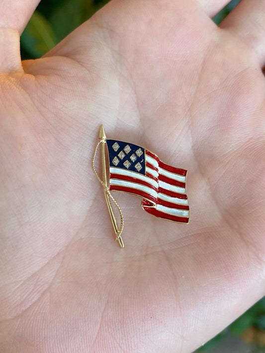 Vintage Solid 14k Yellow Gold Enamel American Flag Pin