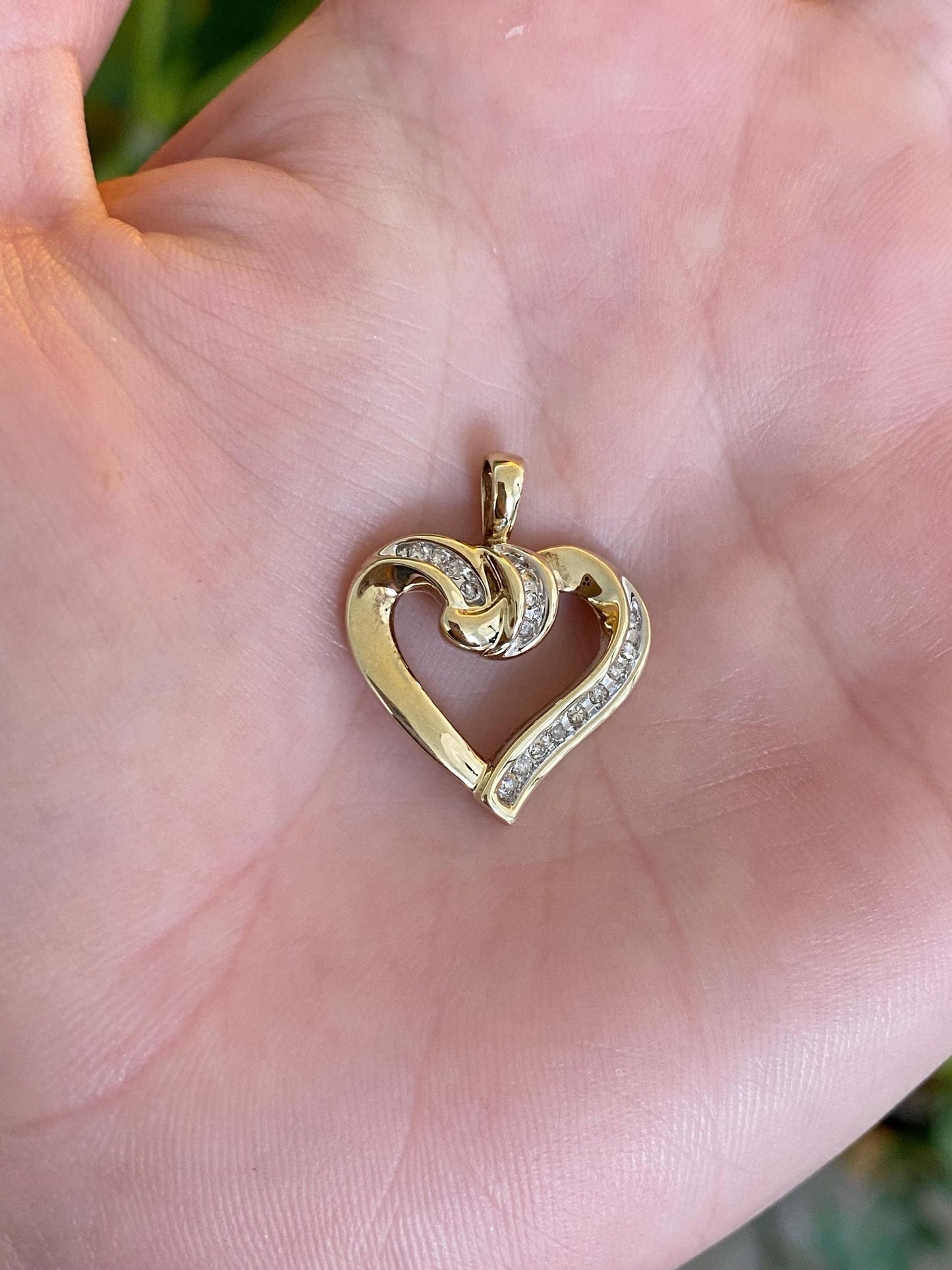 Vintage Solid 10k Yellow Gold Diamond Heart Charm
