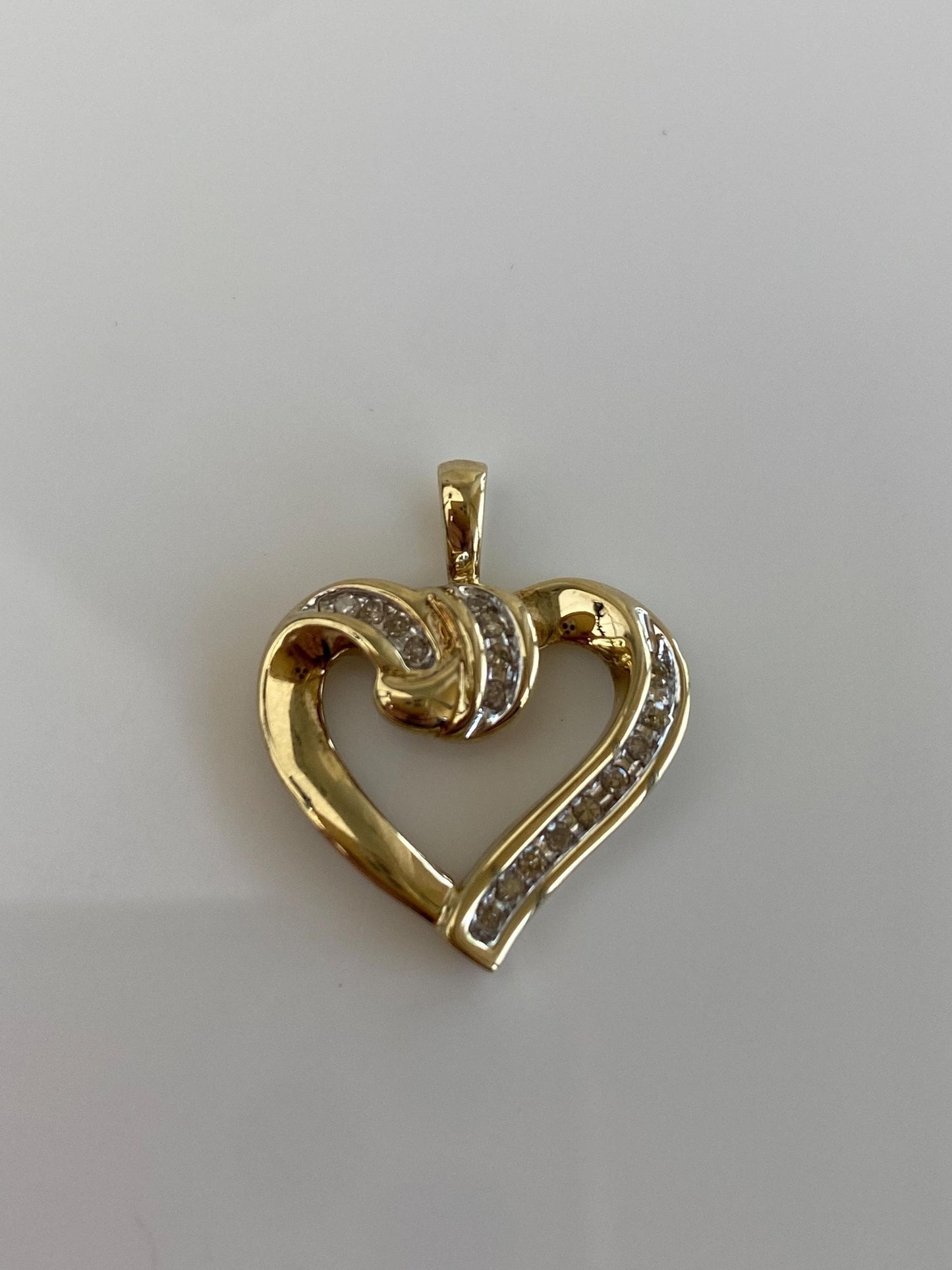 Vintage Solid 10k Yellow Gold Diamond Heart Charm