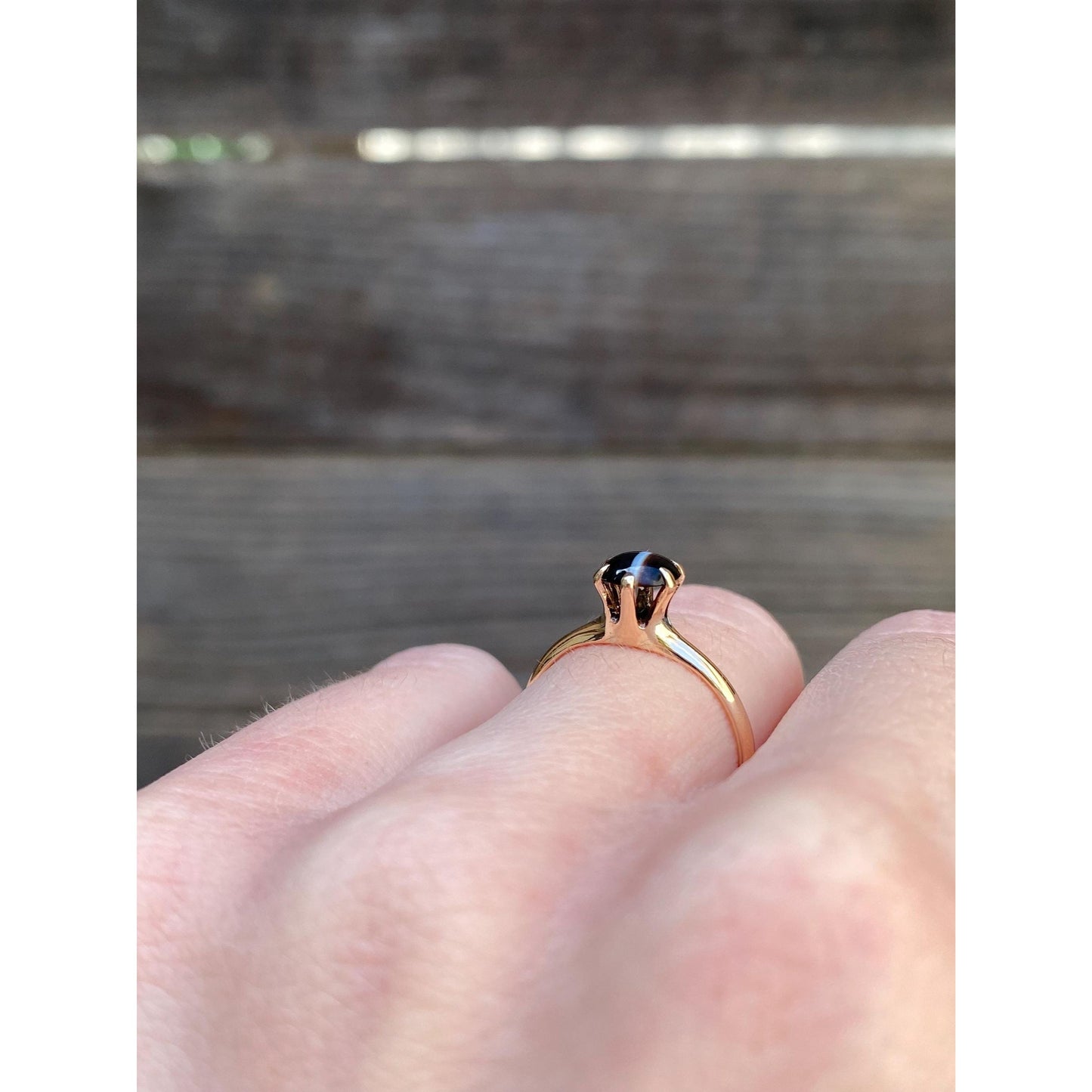 Vintage Solid 9k Yellow Gold Agate Ring - Size 5
