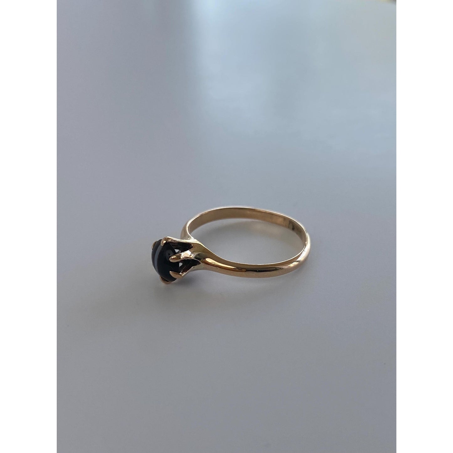 Vintage Solid 9k Yellow Gold Agate Ring - Size 5