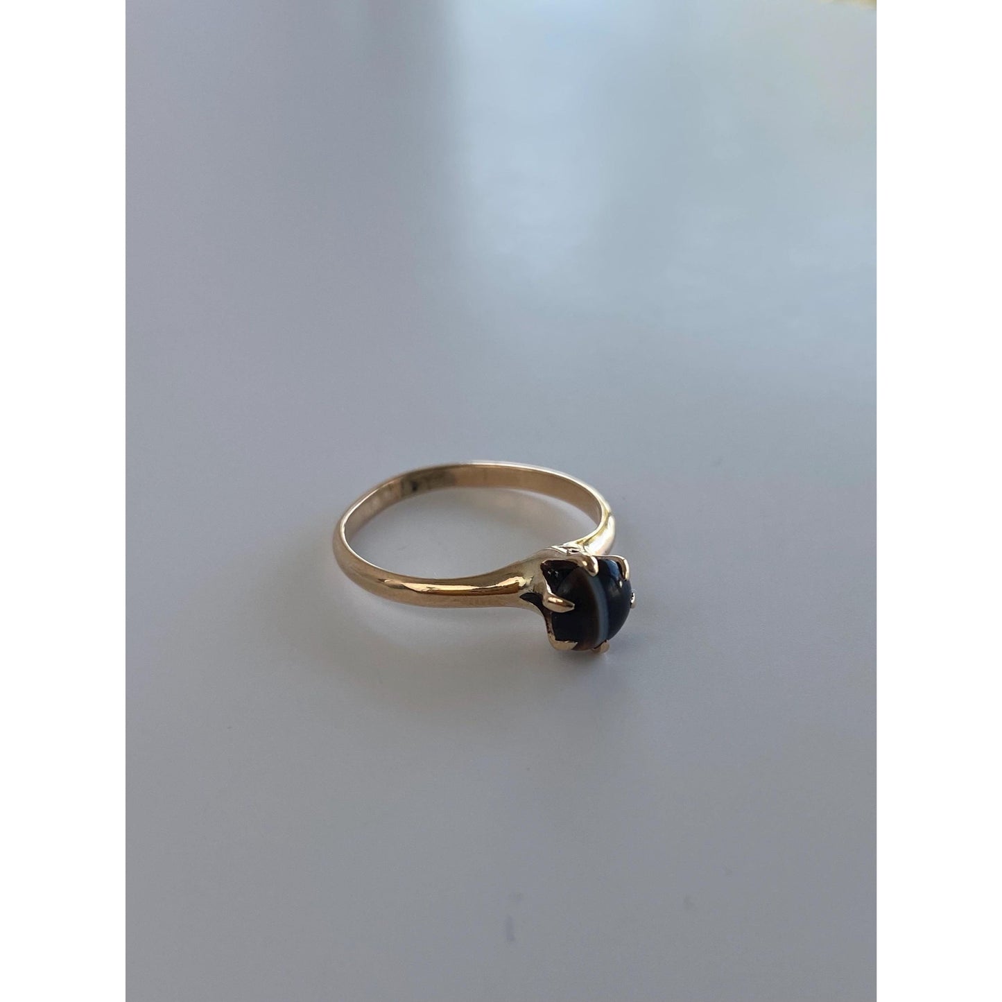Vintage Solid 9k Yellow Gold Agate Ring - Size 5