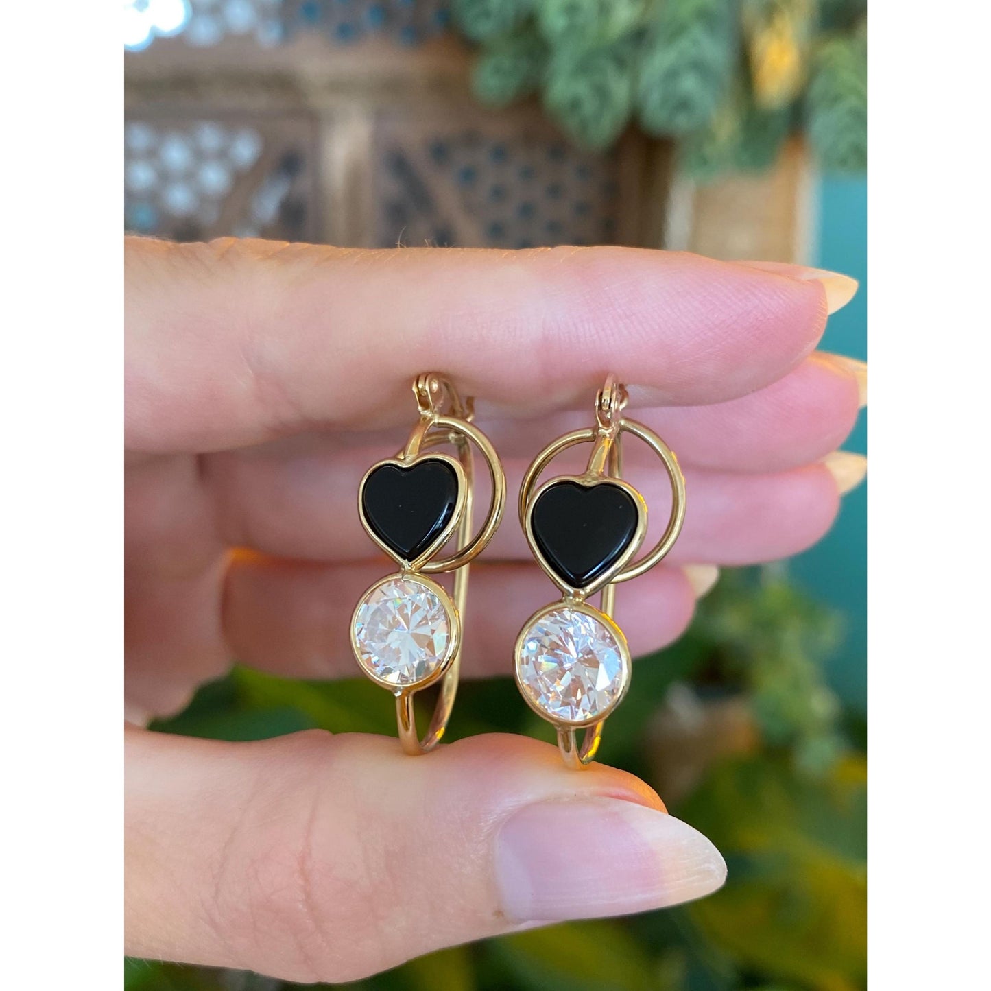 Vintage 14k Yellow Gold Cubic Zirconia Black Onyx Heart Hoop Earrings