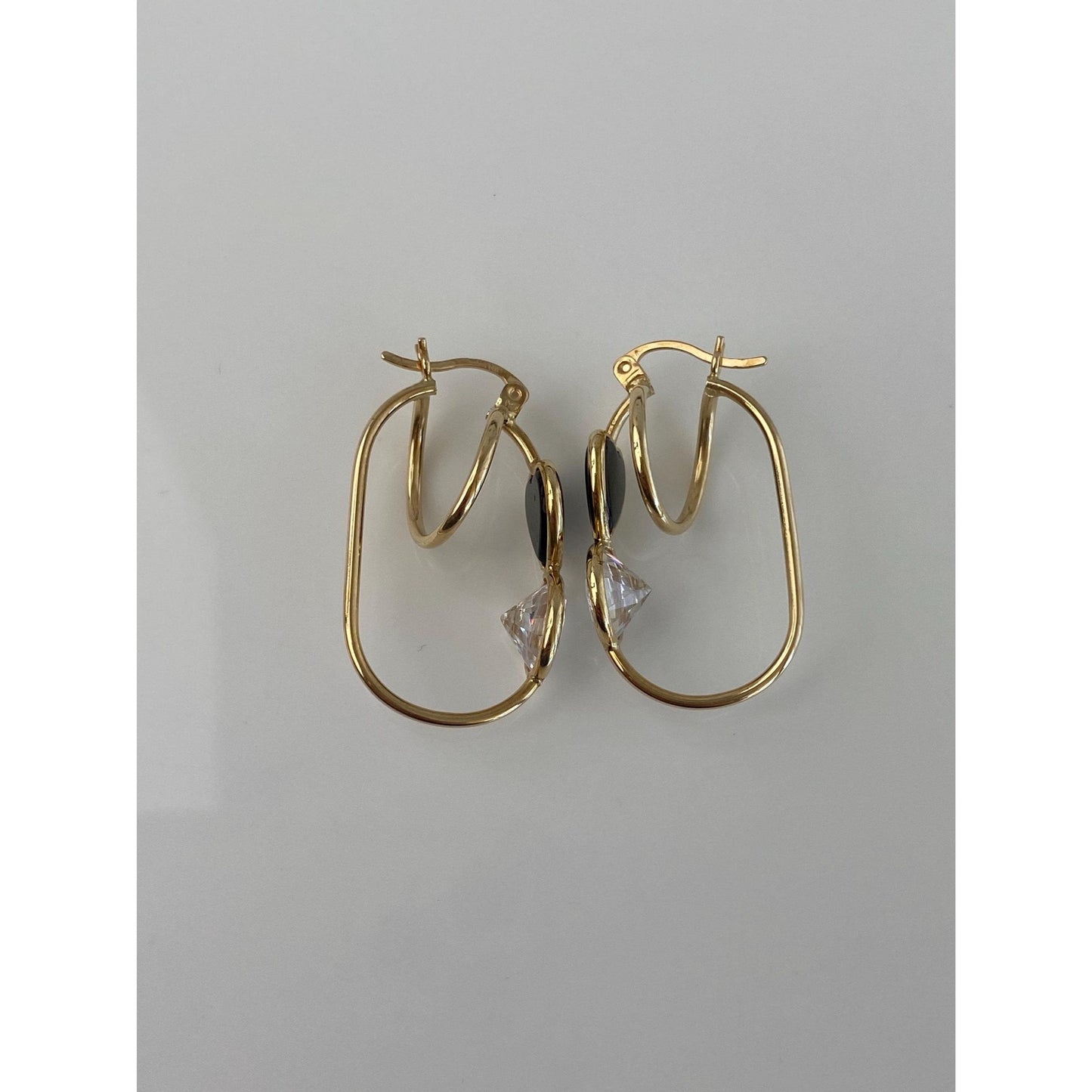 Vintage 14k Yellow Gold Cubic Zirconia Black Onyx Heart Hoop Earrings