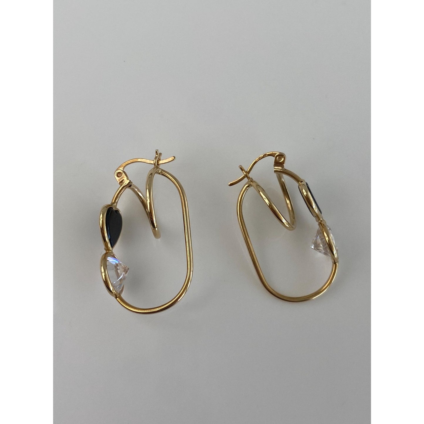 Vintage 14k Yellow Gold Cubic Zirconia Black Onyx Heart Hoop Earrings