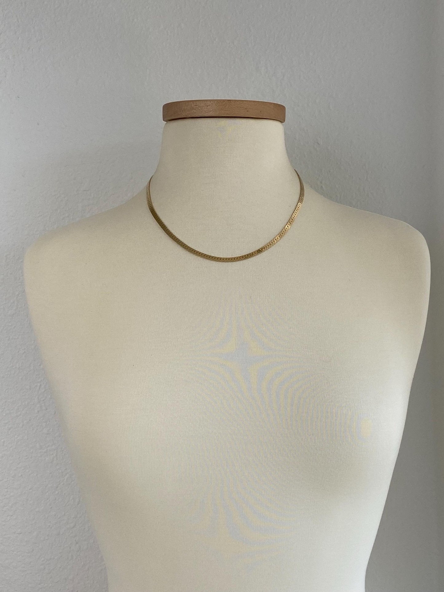 Vintage Solid 14k Yellow Gold Chunky Flat Curb Chain Necklace - 19.25 inches
