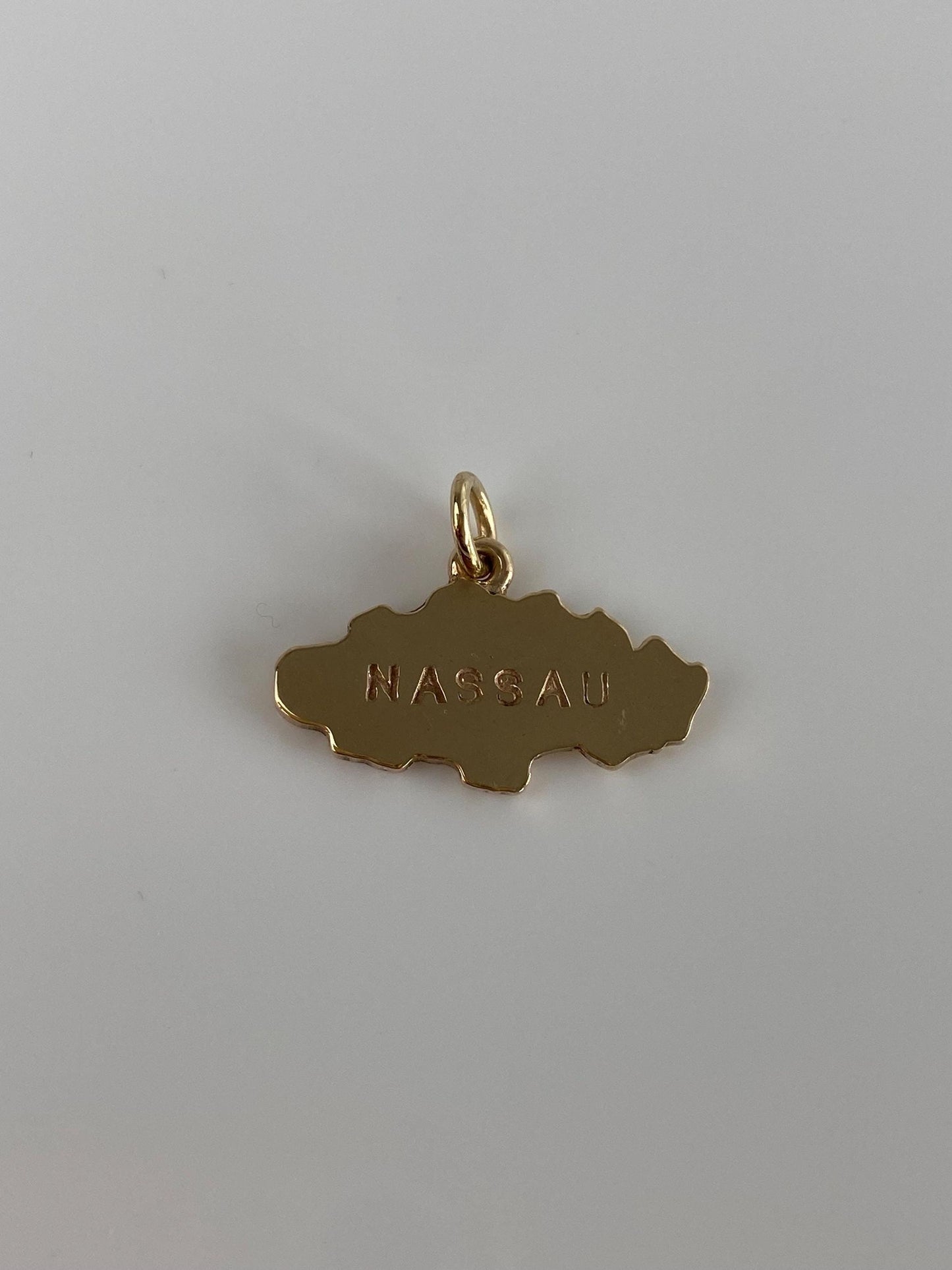 Vintage Solid 9k Yellow Gold Nassau Bahamas Charm