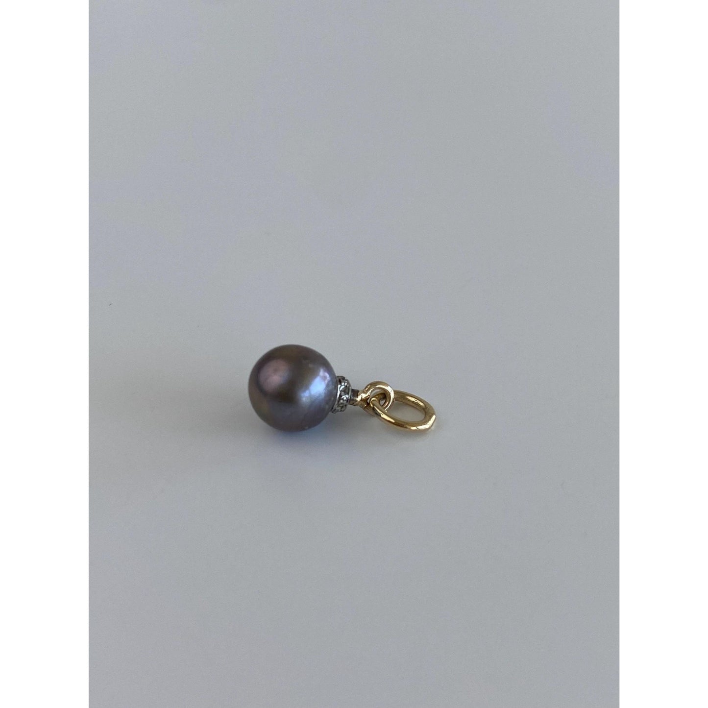 Vintage Solid 14k Yellow Gold Peacock Pearl Charm