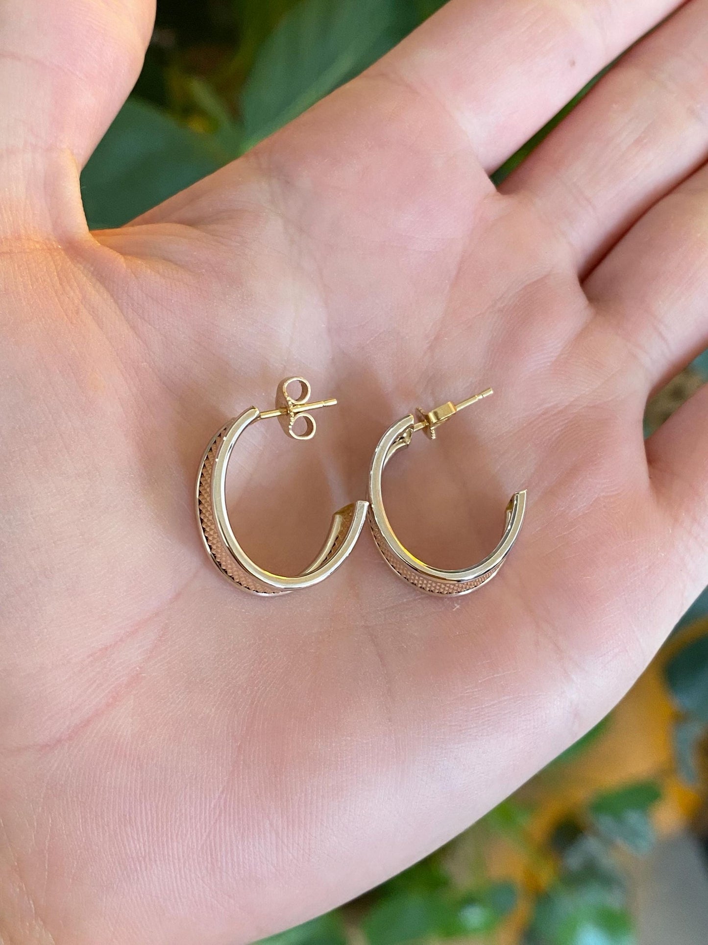 Vintage 14k White & Yellow Gold Textured Drop Hoop Earrings