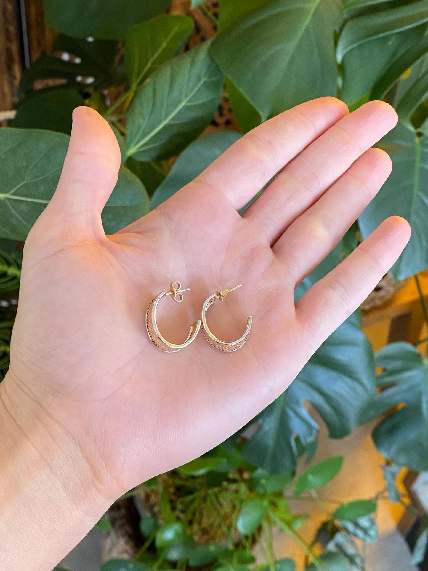 Vintage 14k White & Yellow Gold Textured Drop Hoop Earrings