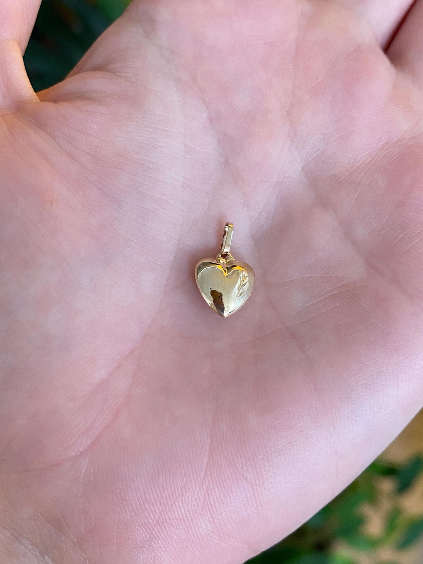 Vintage 14k Yellow Gold Diamond Cut Puffy Heart Charm