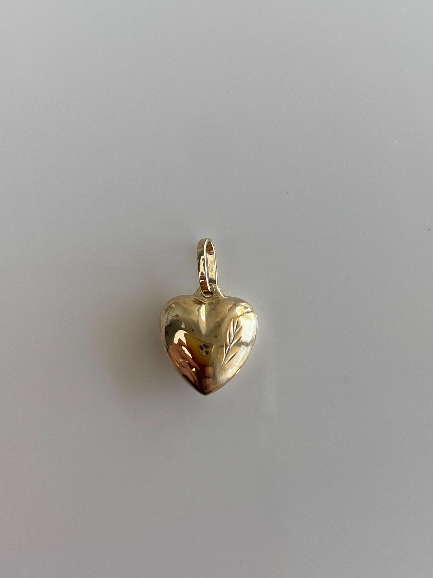Vintage 14k Yellow Gold Diamond Cut Puffy Heart Charm