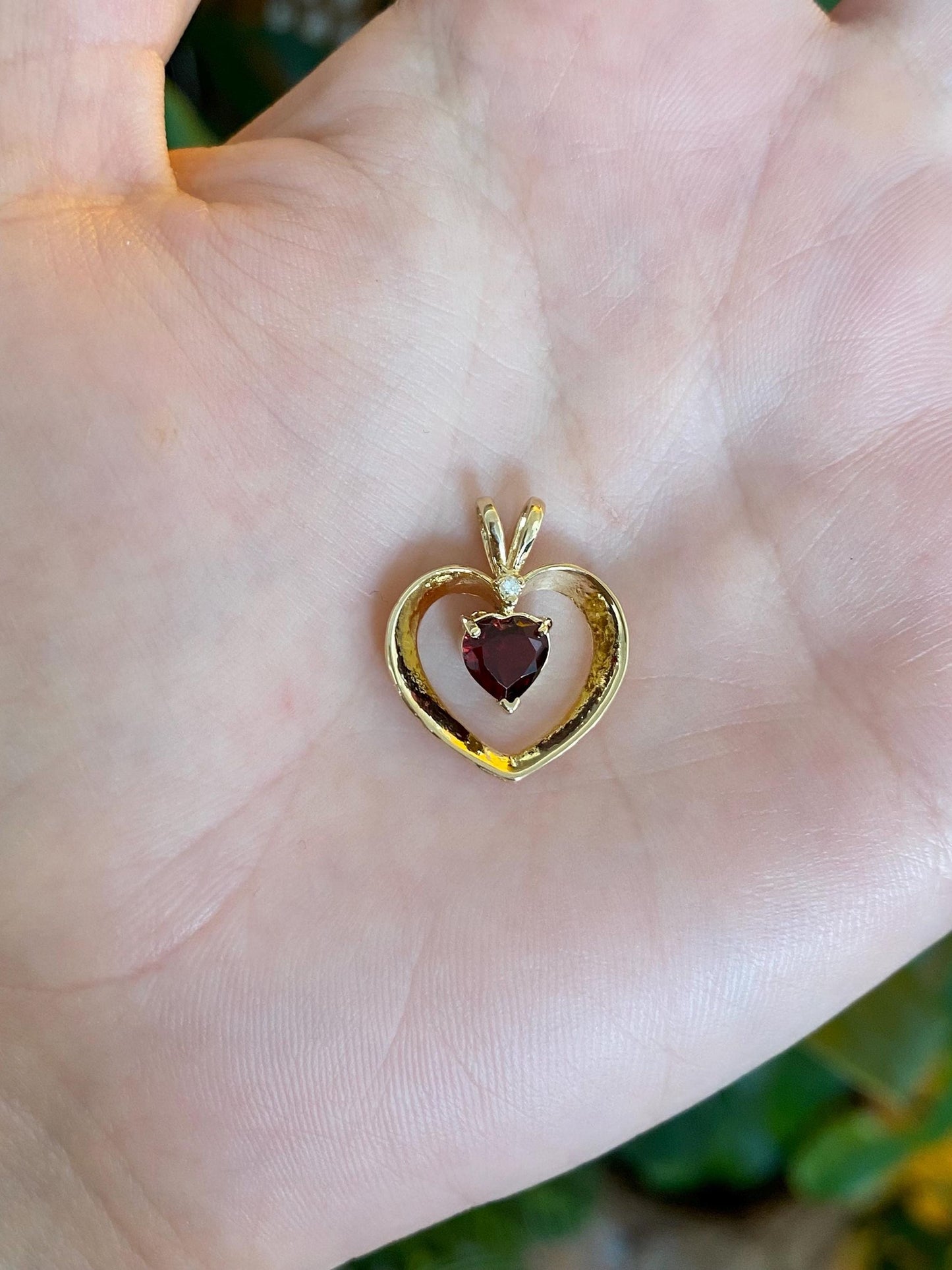 Vintage Solid 14k Yellow Gold Garnet Heart Charm