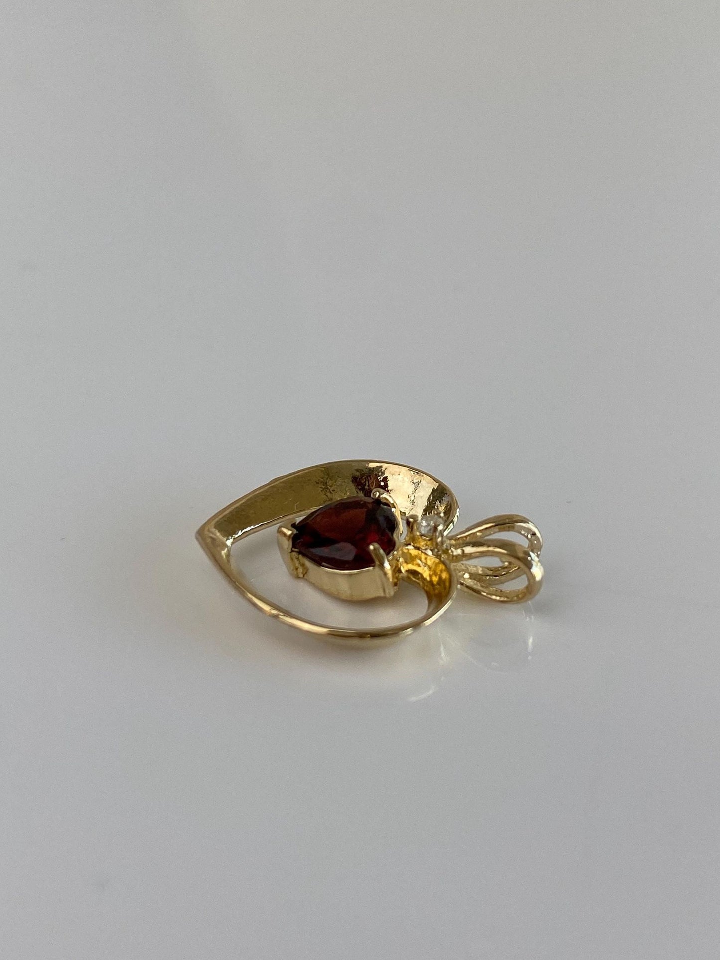 Vintage Solid 14k Yellow Gold Garnet Heart Charm