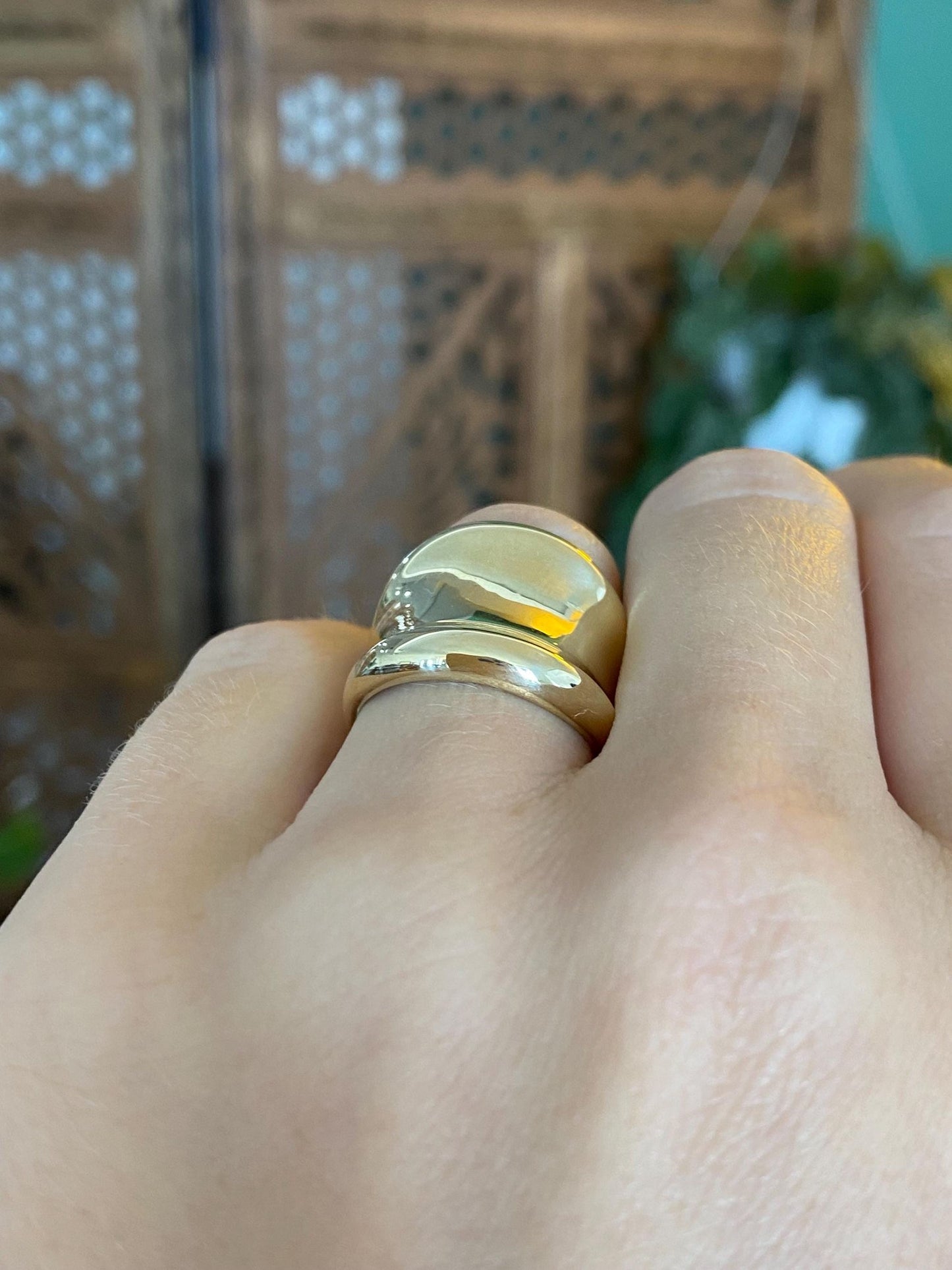 Vintage Solid 14k Yellow Gold Anticlastic Domed Ring - Size 5.75