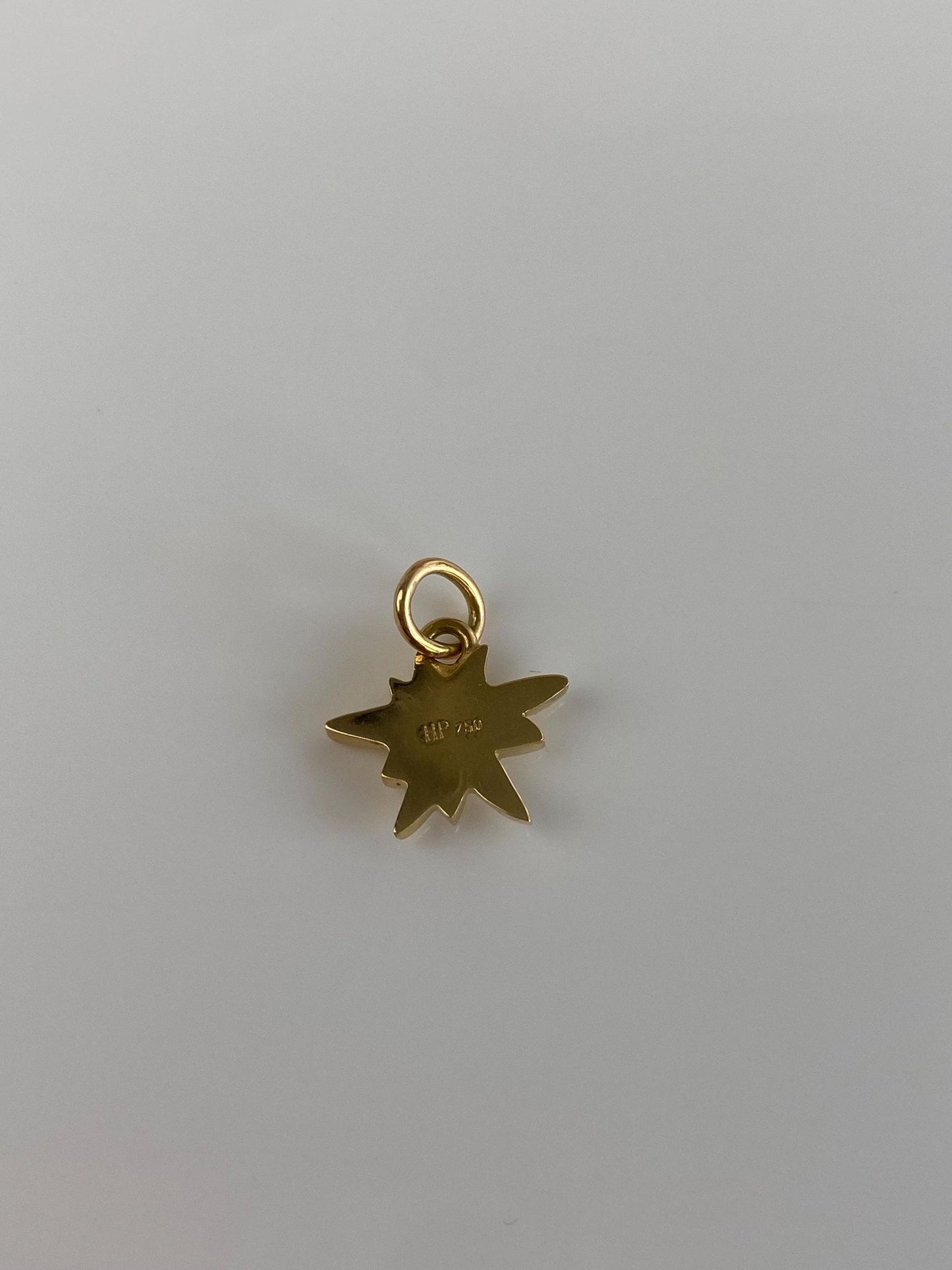 Vintage Solid 18k Yellow Gold Flower Charm