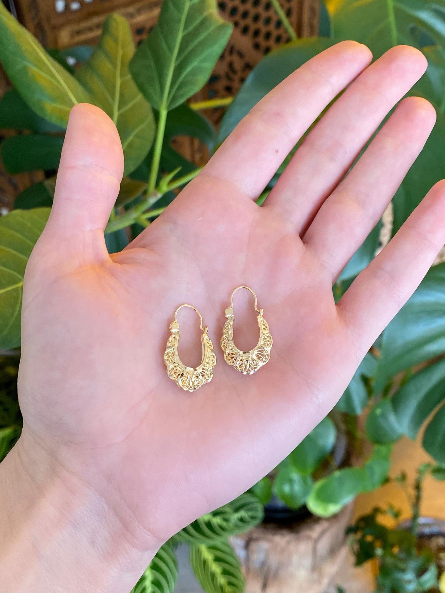 Vintage Solid 14k Yellow Gold Filigree Open Work Hoop Earrings