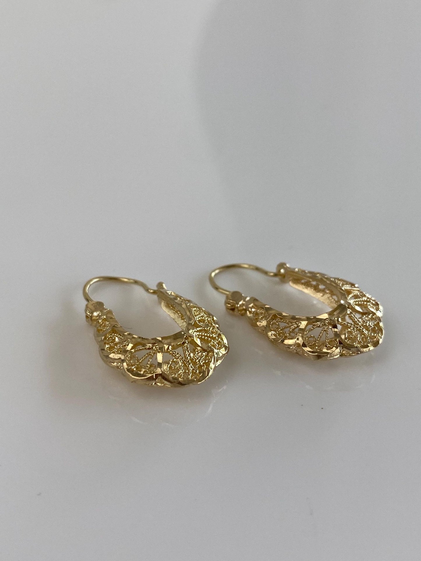 Vintage Solid 14k Yellow Gold Filigree Open Work Hoop Earrings