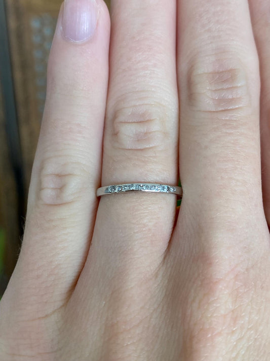 Vintage Solid Platinum Diamond Slim Ring Band - Size 5.5