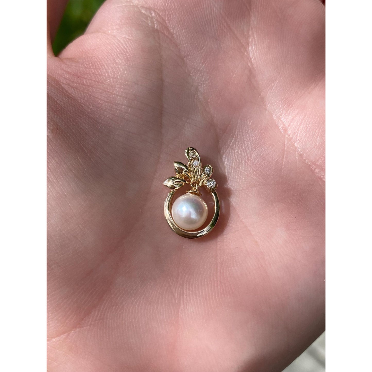 Vintage Solid 14k Yellow Gold Clear Sapphire Pearl Dangle Slide Charm